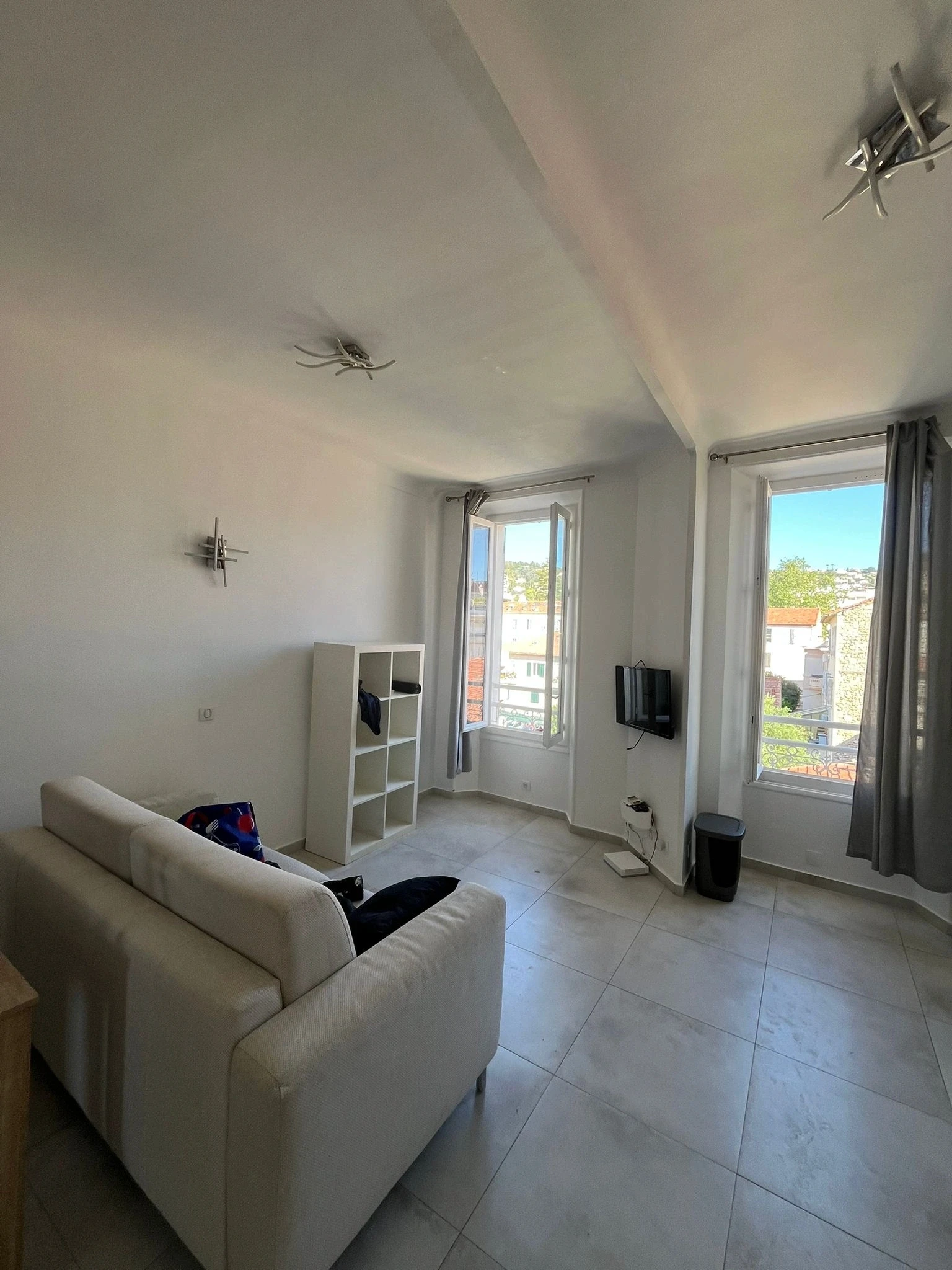 Coup de fraincheur avant la saison pour un appartement sur la commune de Vallauris Golfe-Juan