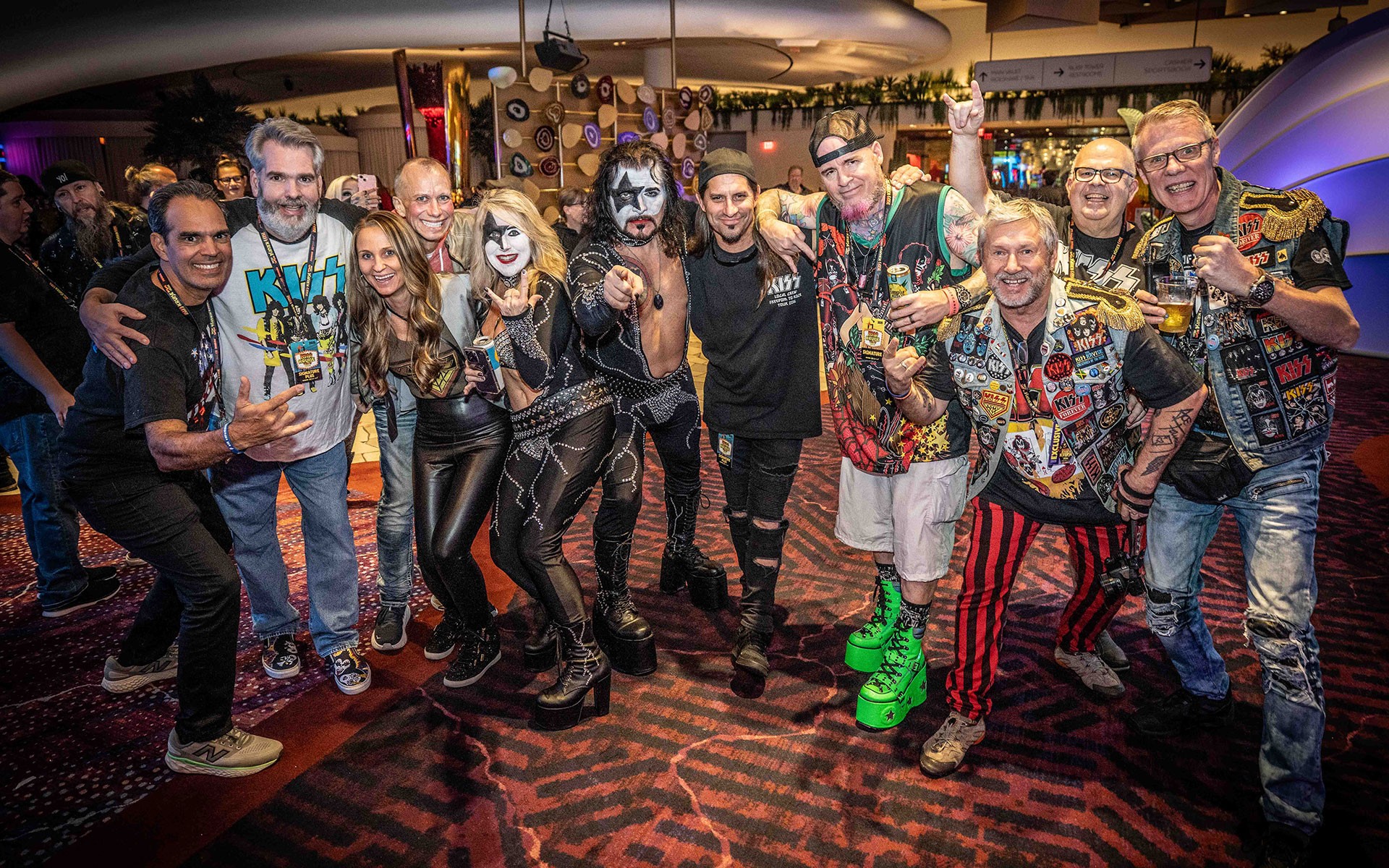 Kiss Kruise Land-Locked In Vegas