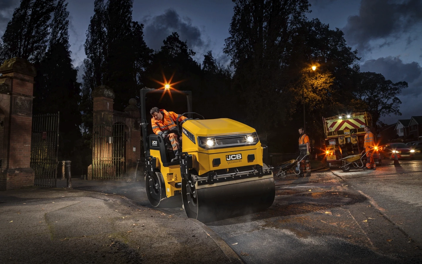 WHDX earthmoving machine at work