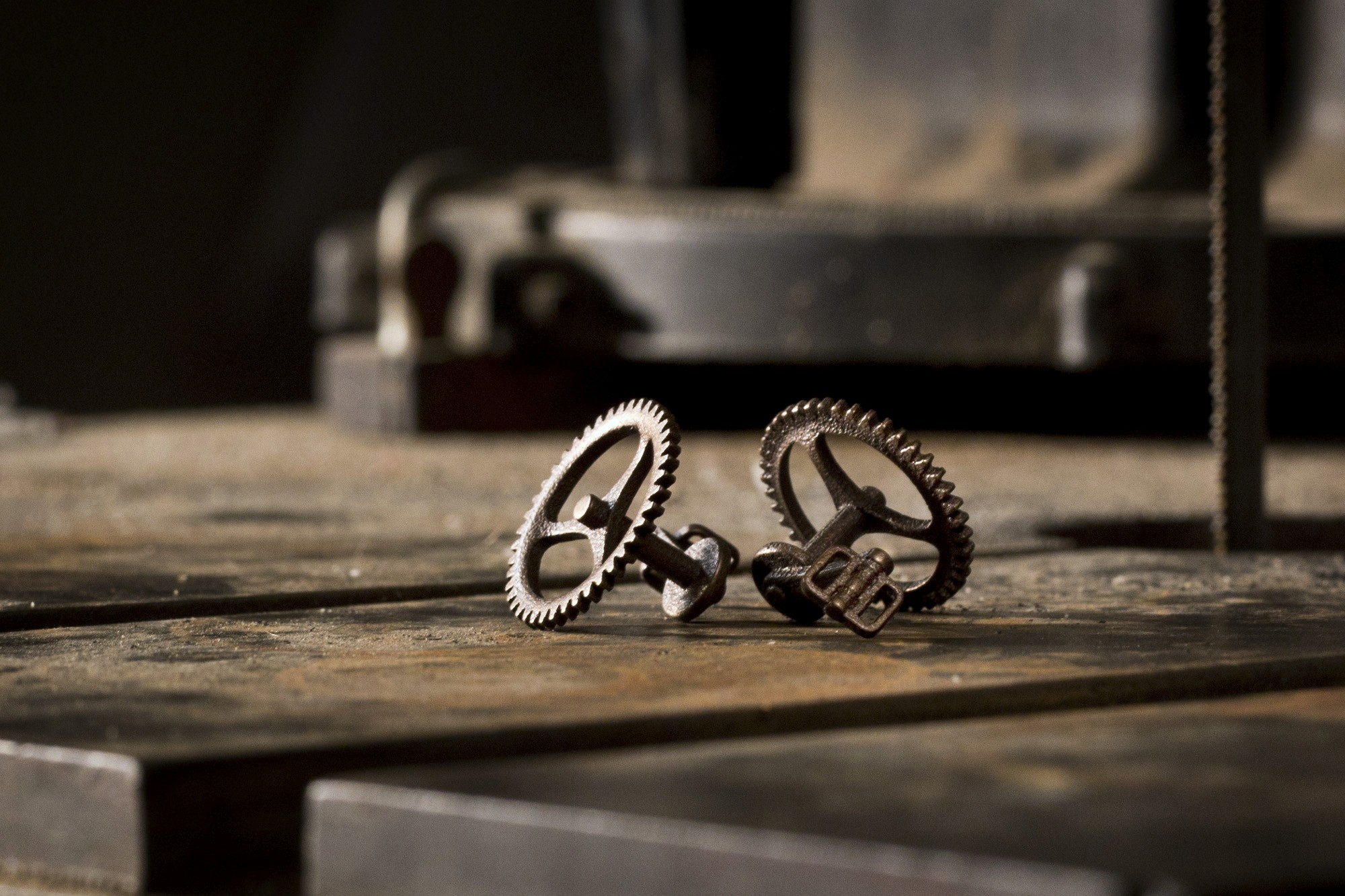 GothamSmith LTD – Chainring Cufflinks