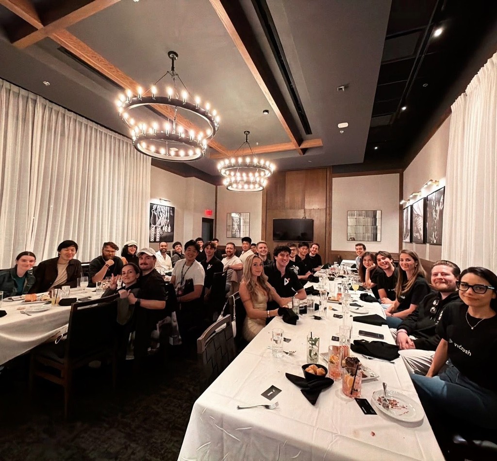 Nate Curtiss at a creator industry dinner