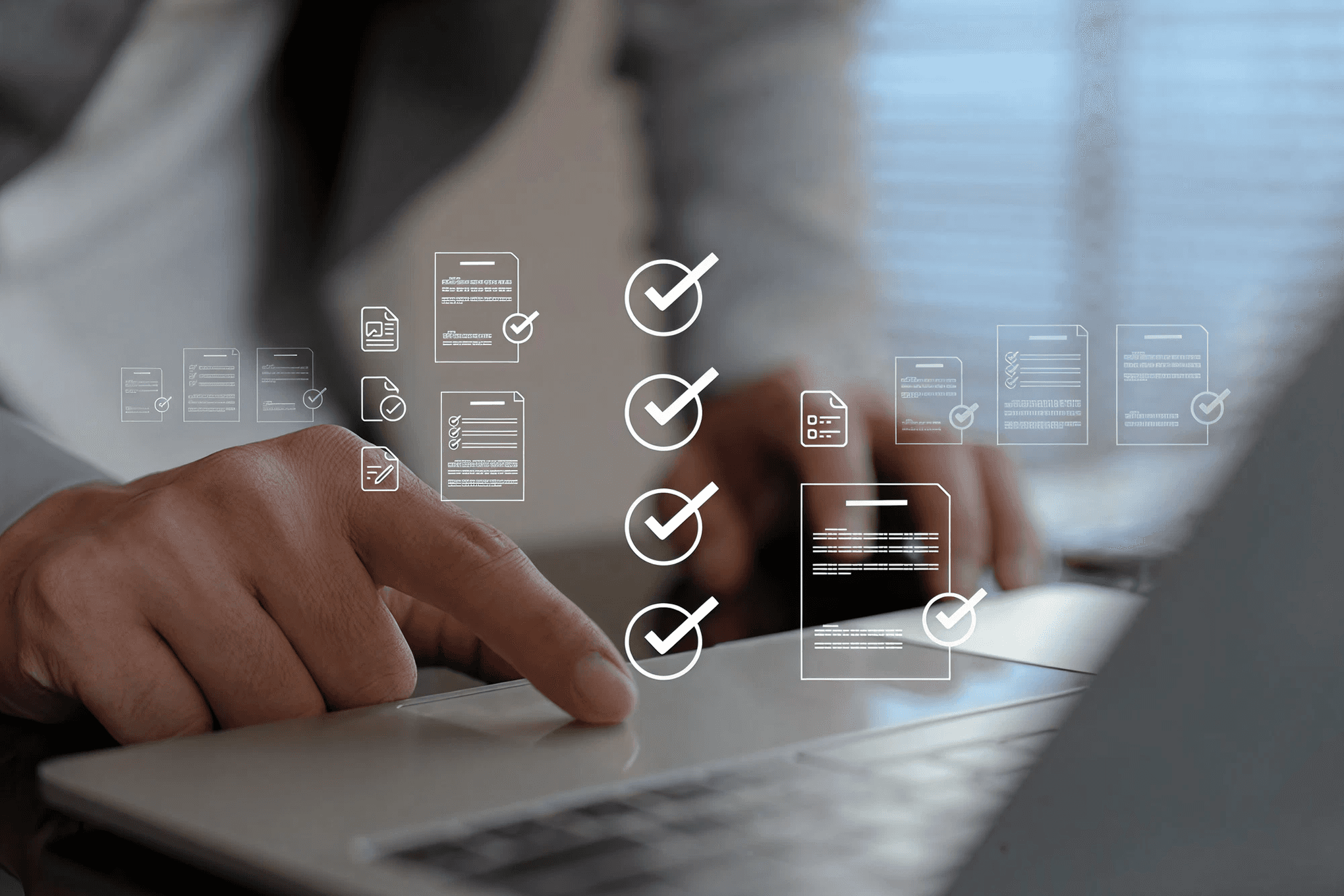 contabil lucrand la factura care detaliaza serviciile prestate