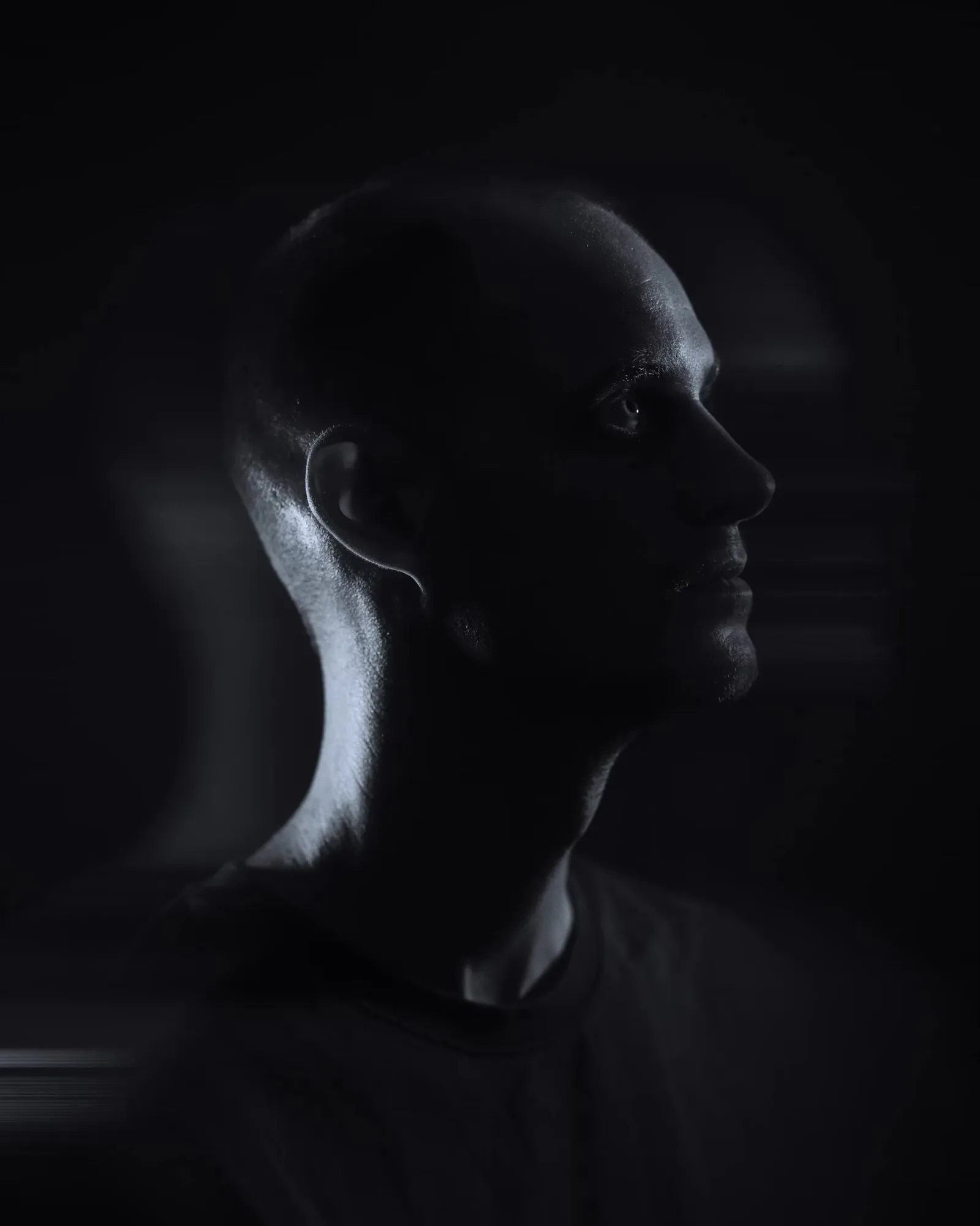 Vence DJ Headshots — project image 10 by Roman Olinchuk. 香港攝影、創意影像及視覺敘事作品。