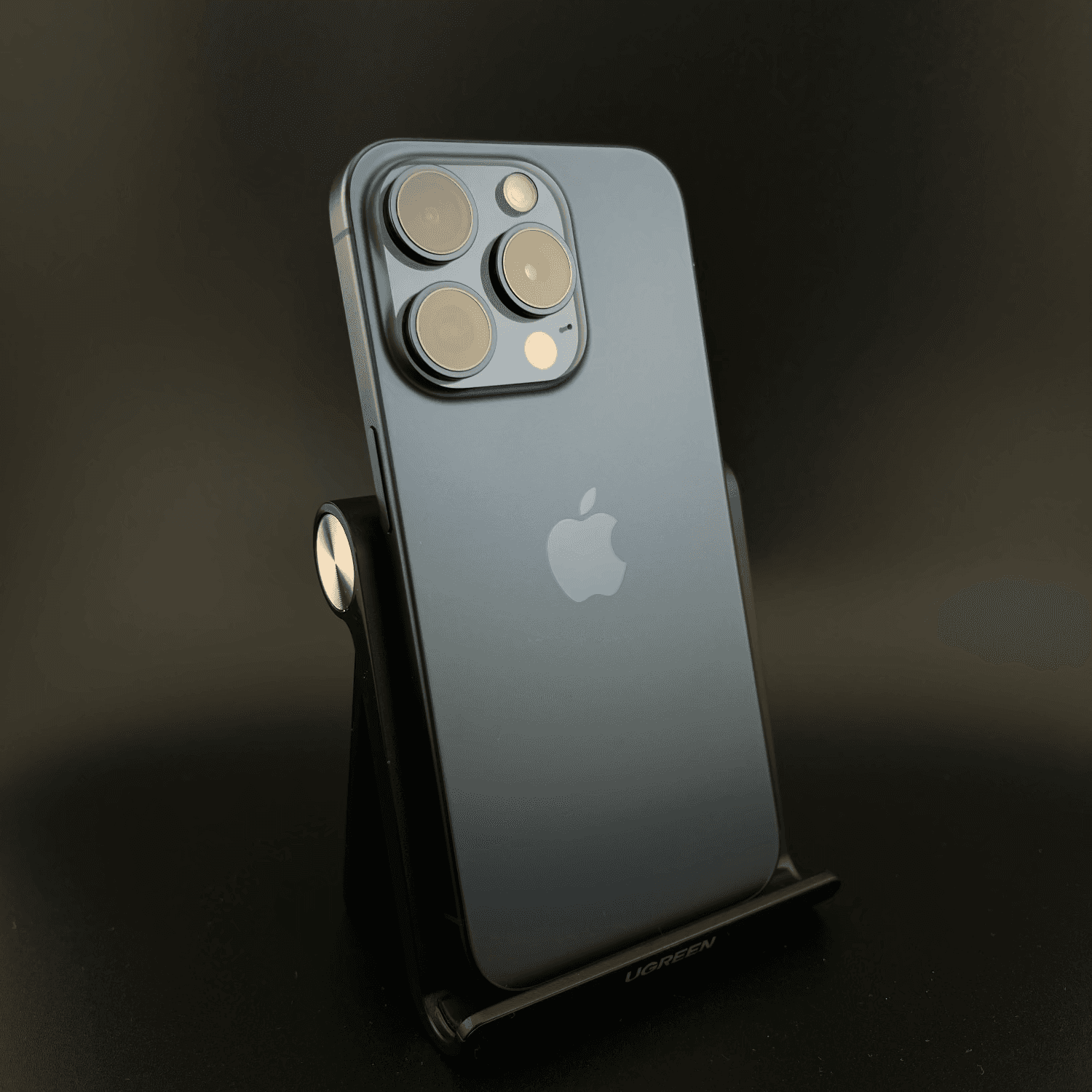 iPhone 15 Pro usagé certifié, débloqué, avec garantie