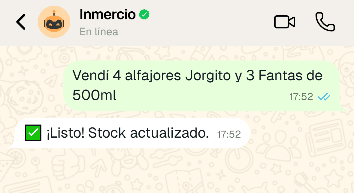 Chat de WhatsApp con Inmercio actualizando el stock.