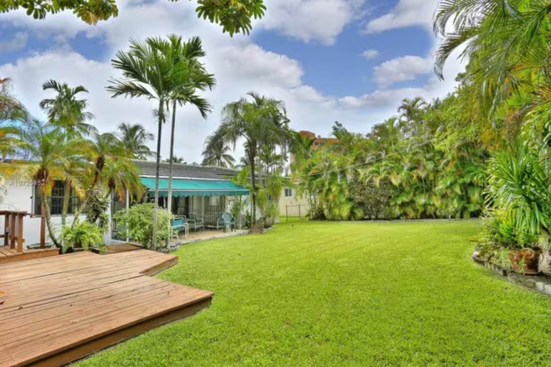 Florida backyard where homeowners consider building an ADU