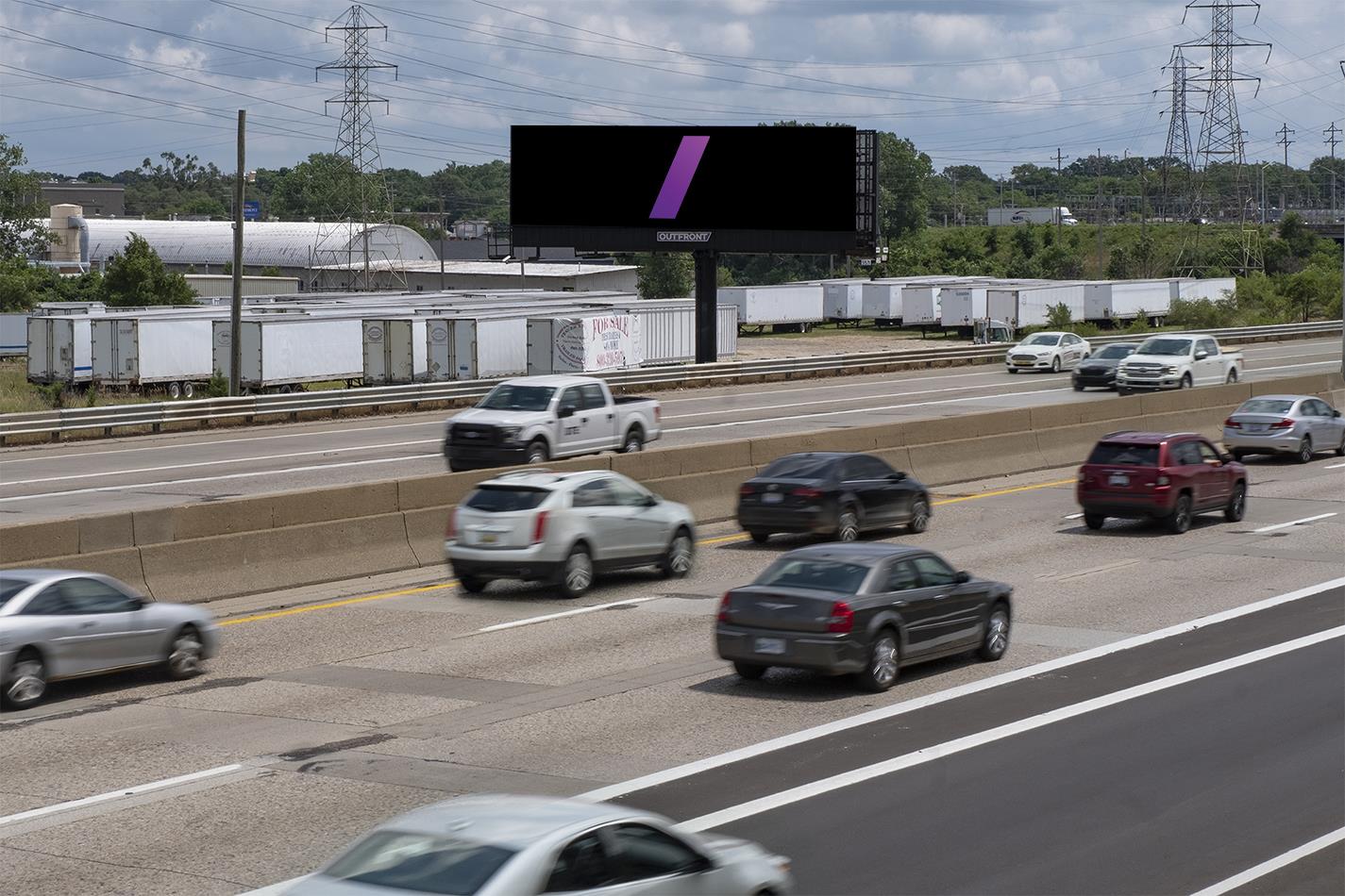 GR0005521 — digital billboard in Grand Rapids