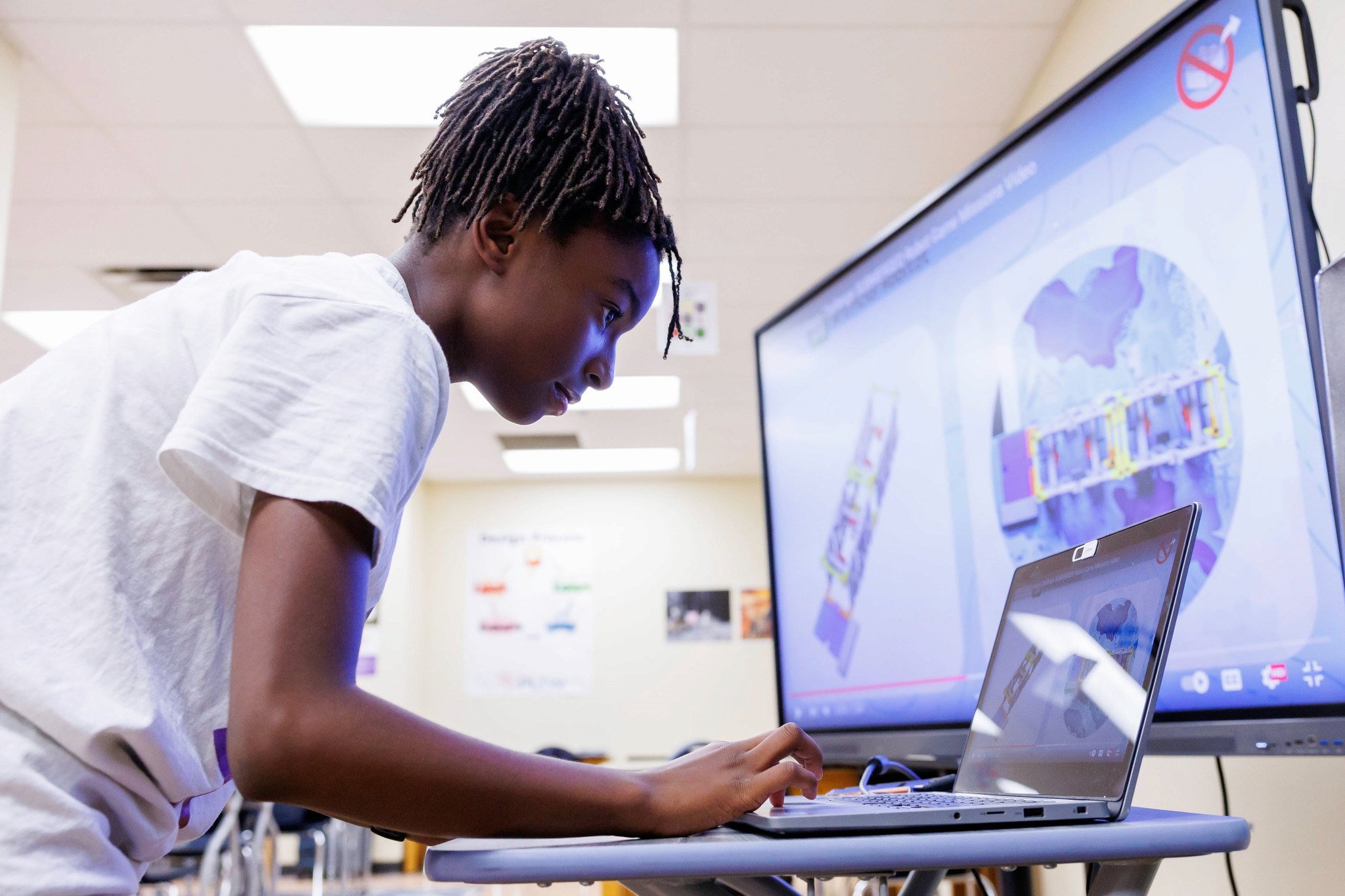 student using technology google corporate photographer