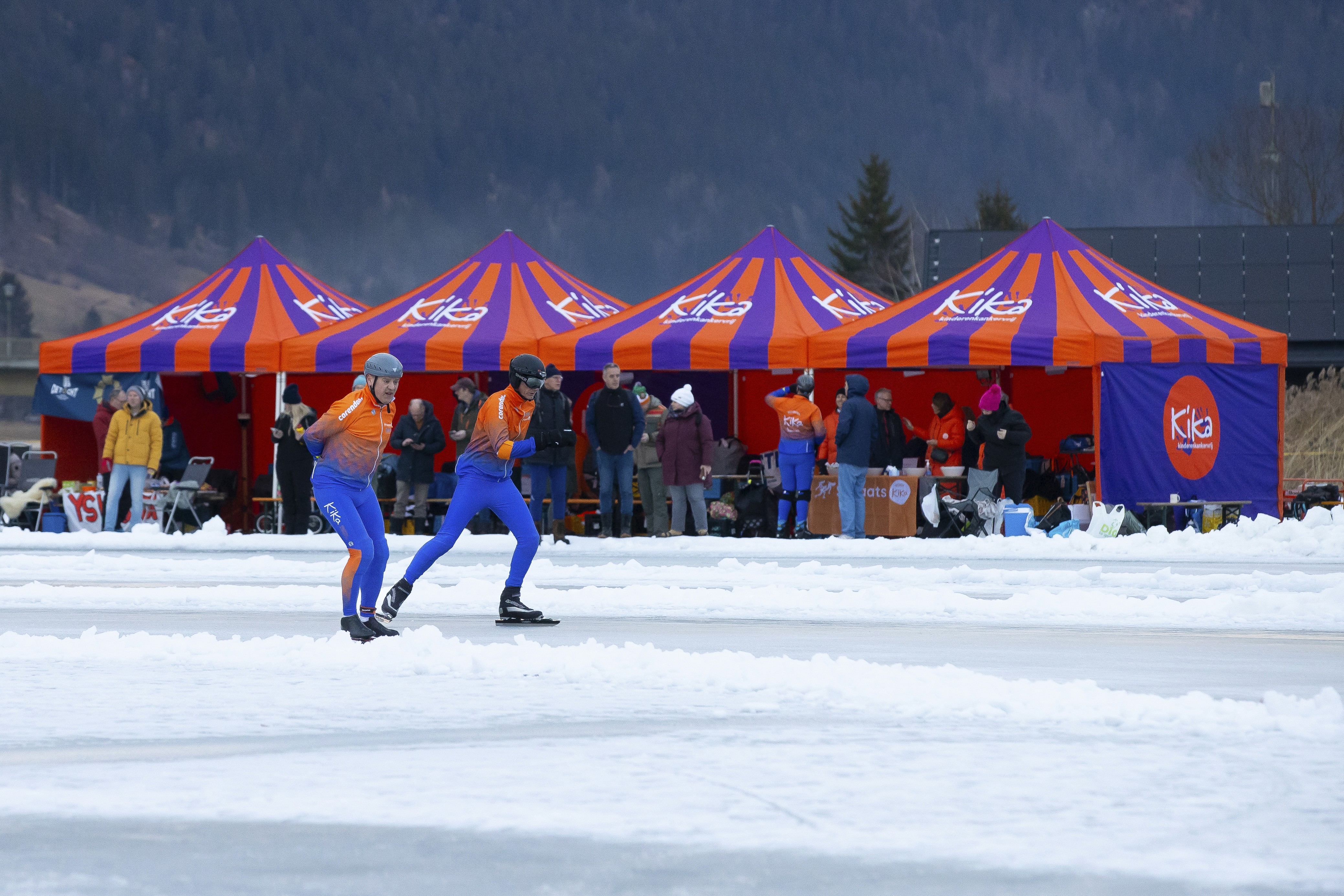 Samen schaatsen voor KiKa