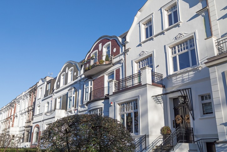 Immobilienmakler in Hamburg erklärt Eigentümern realistische Immobilienbewertung ohne Online-Rechner