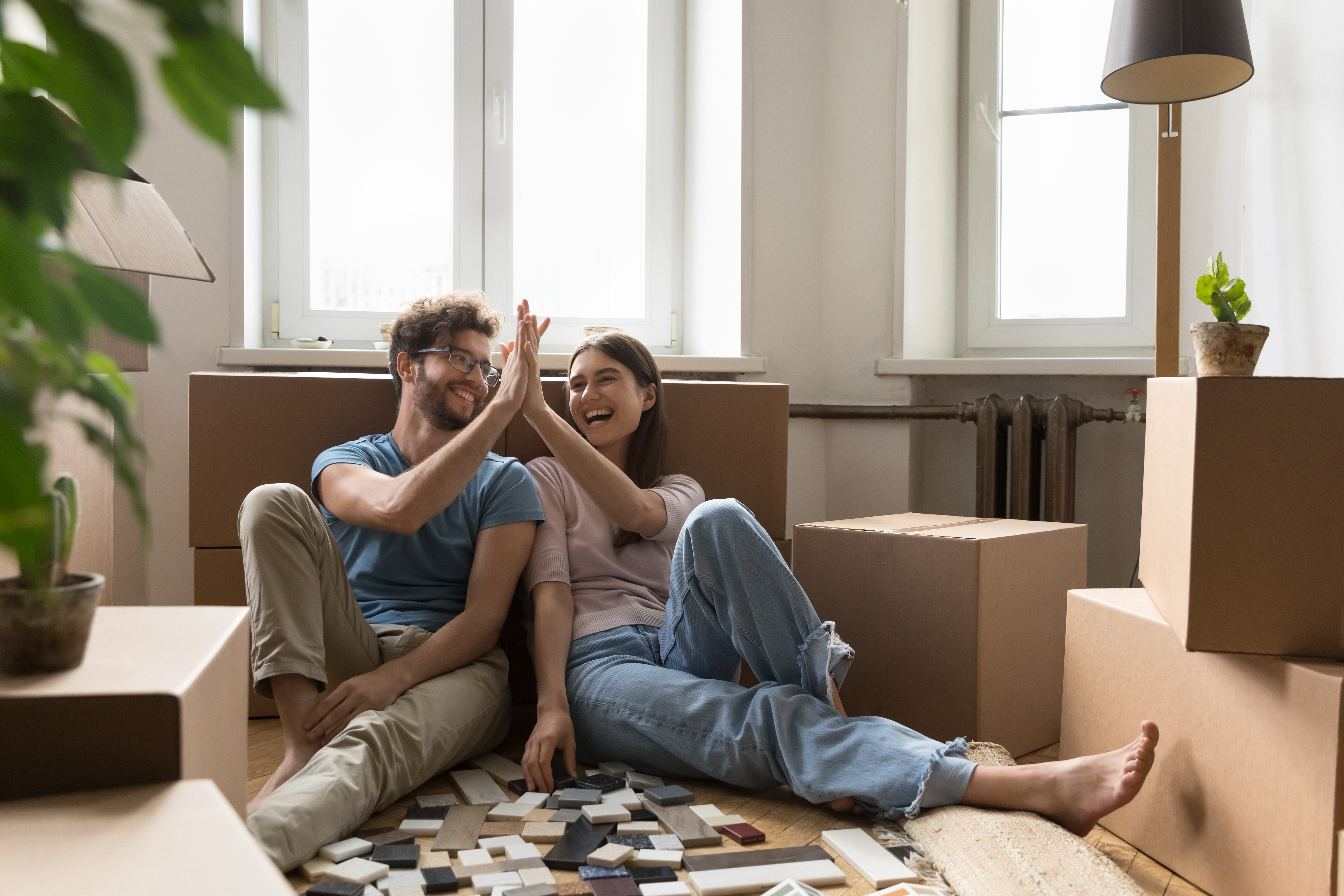 How to Manage Money as a Couple When Moving In Together