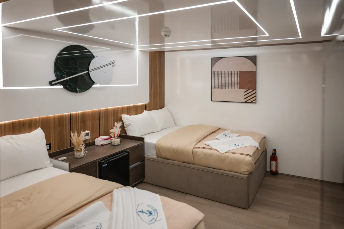 Sea Treasure’s illuminated evening deck