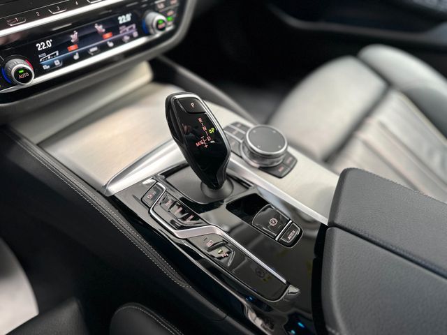BMW 530 2022 BLACK Gebrauchtwagen - Galeriebild 23