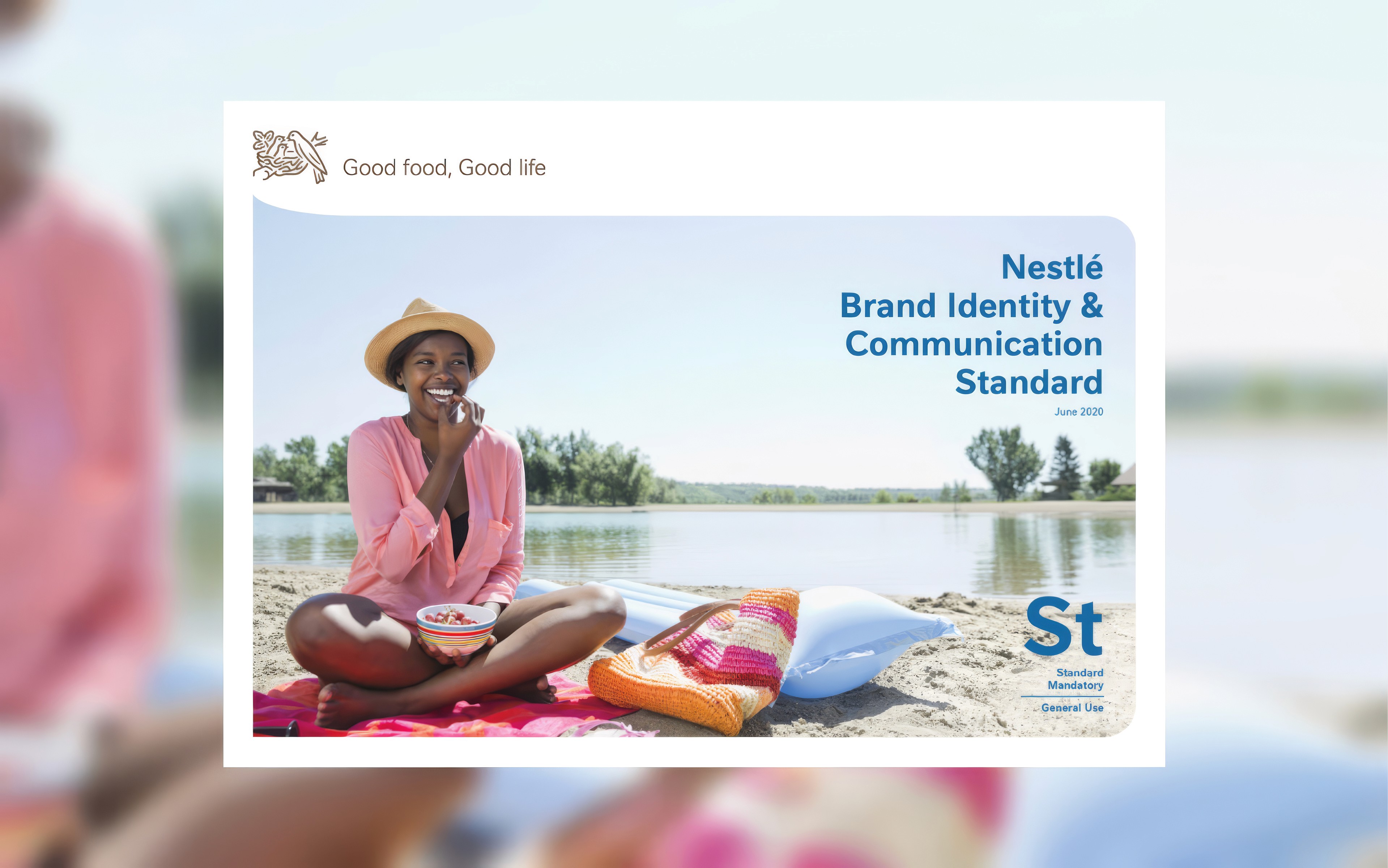 Close-up of a green crocheted tote bag with textured design, placed on a table