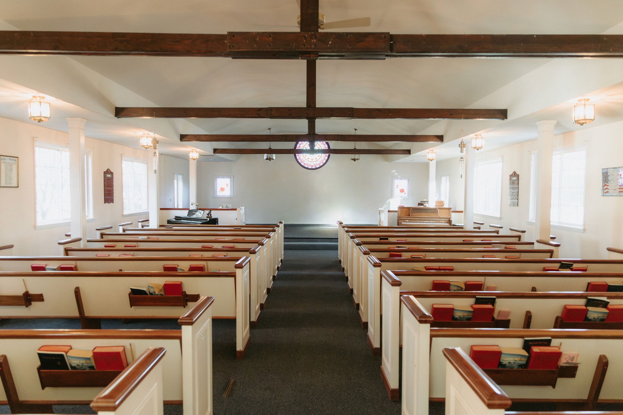 hinchman church sanctuary