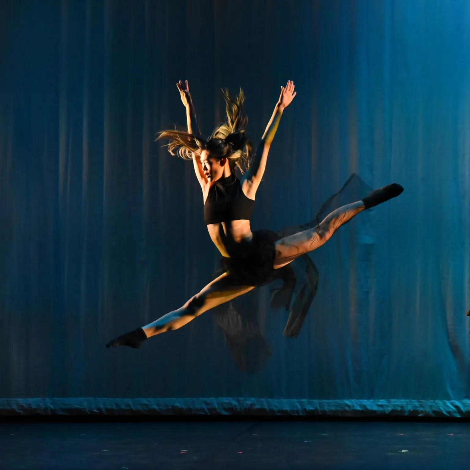 Ceci Sun and Peabody BFA dancers during the Amsterdam summer residency