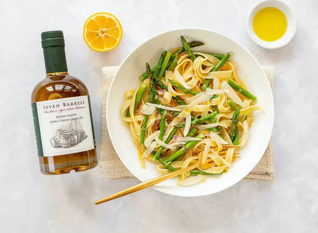 Seven Barrels Lifestyle image. Meyer Lemon EVOO with pasra