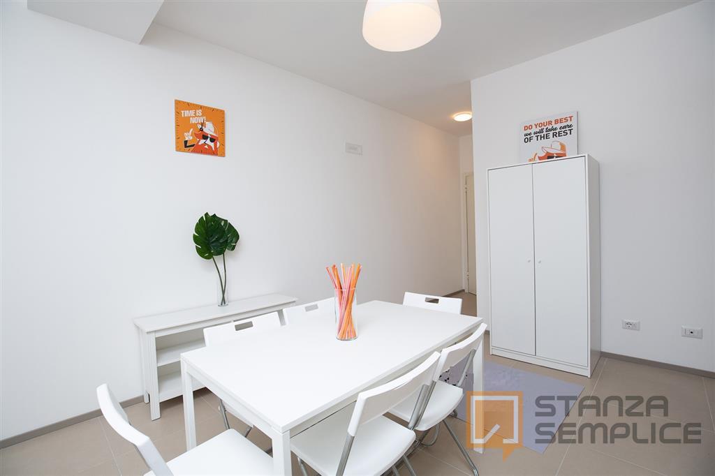 Single 11 sqm room in Via GIOIA, Rimini – €400 all-inclusive, zero deposit