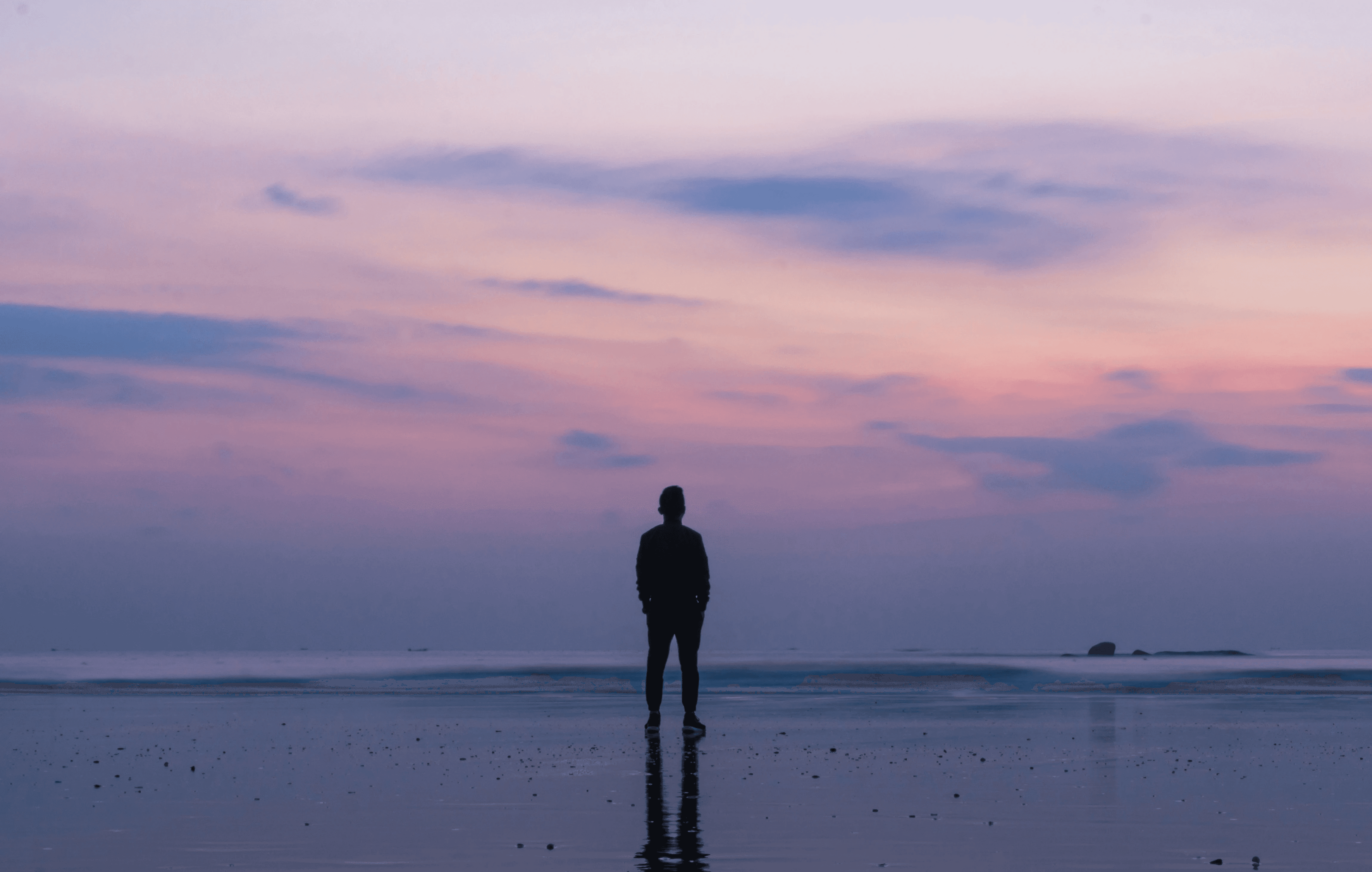 Dynamic picture of a cyclist riding downhill