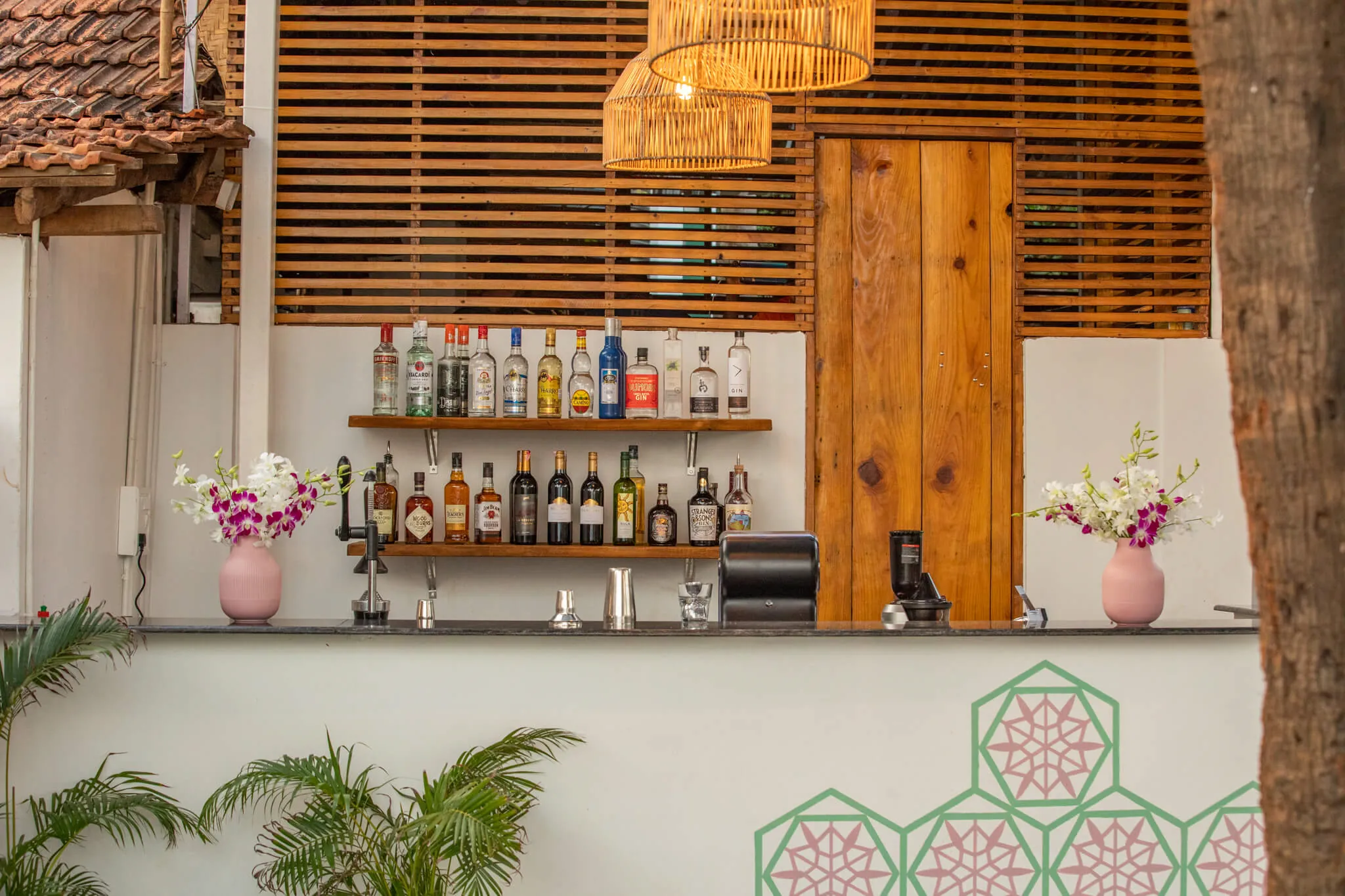 The open-air bar at Jaali Kitchen, Casa Jaali