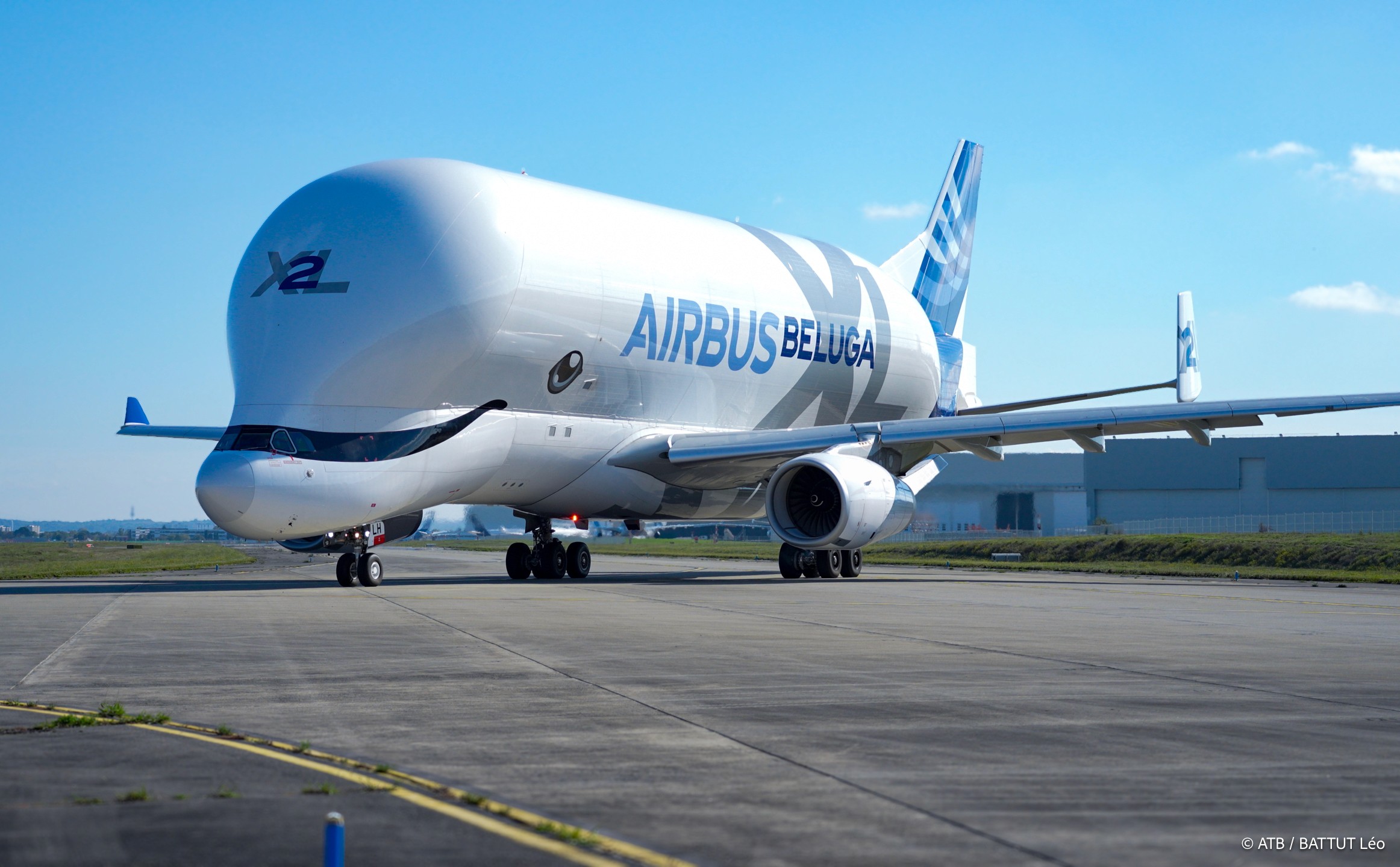 black and gray camera tripod