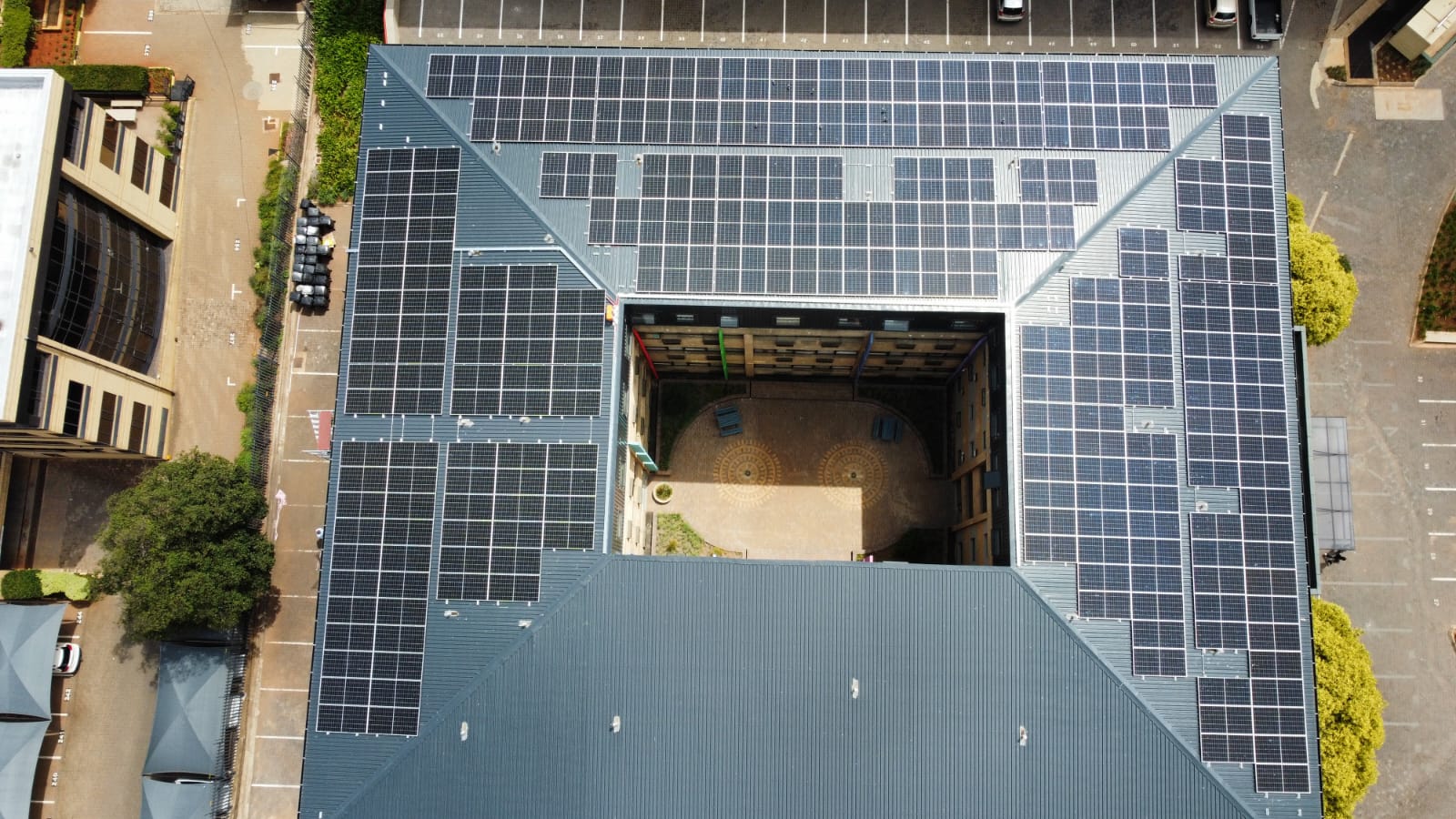 Scientist in laboratorium