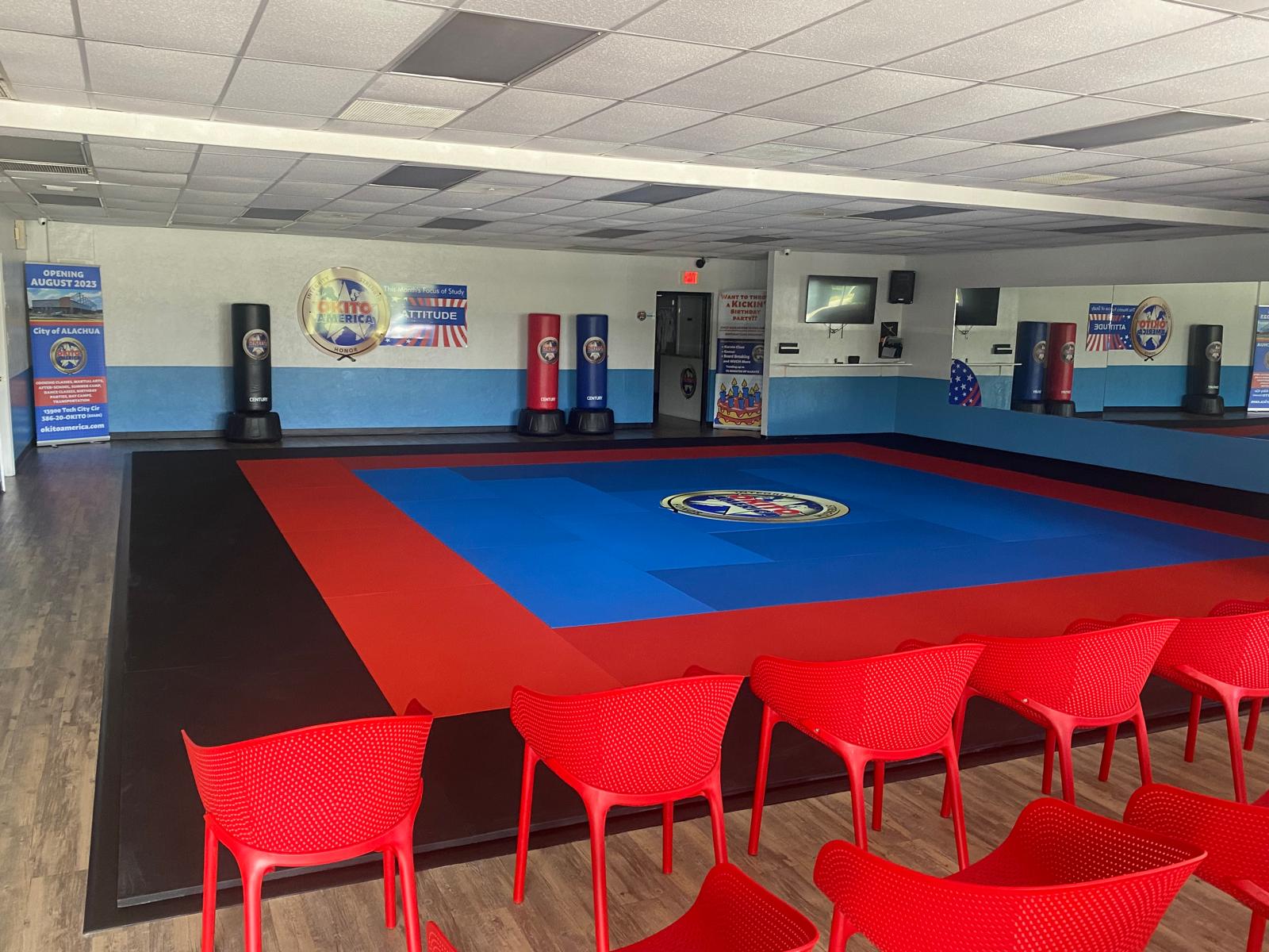 Interior photo of Archer Rd. location