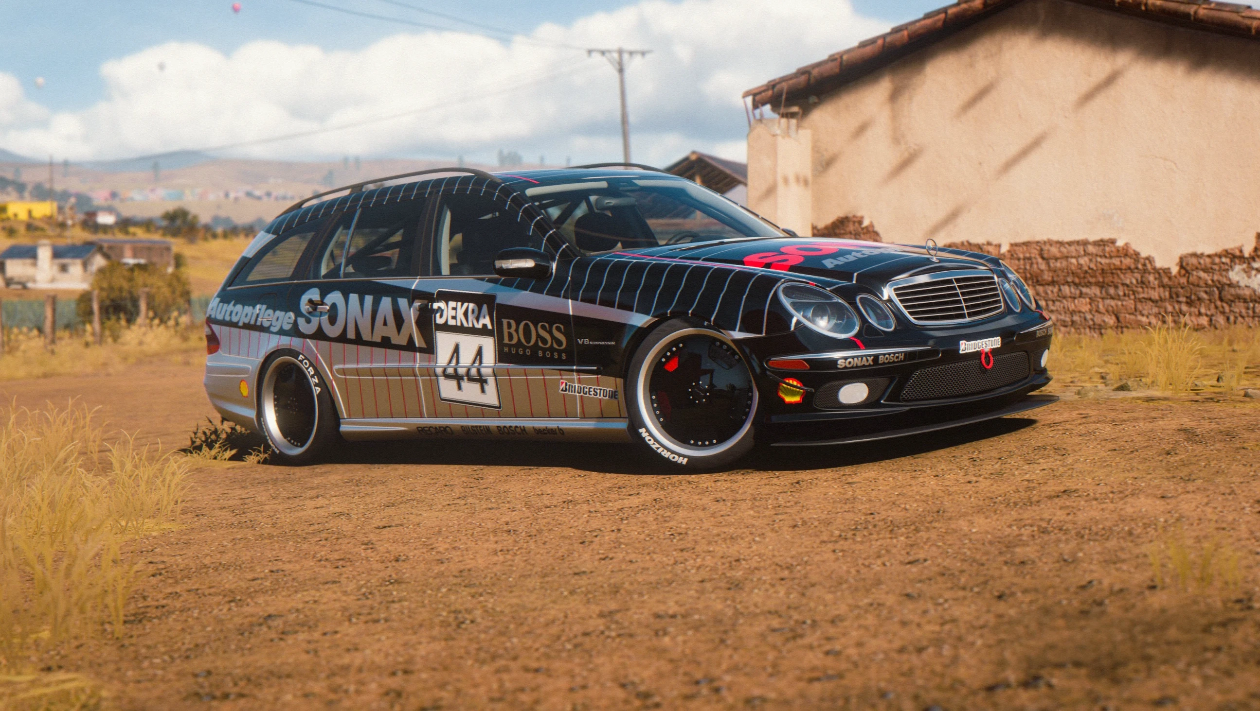 Mercedes Benz E55 AMG Wagon 2006 - Hugo Boss DTM