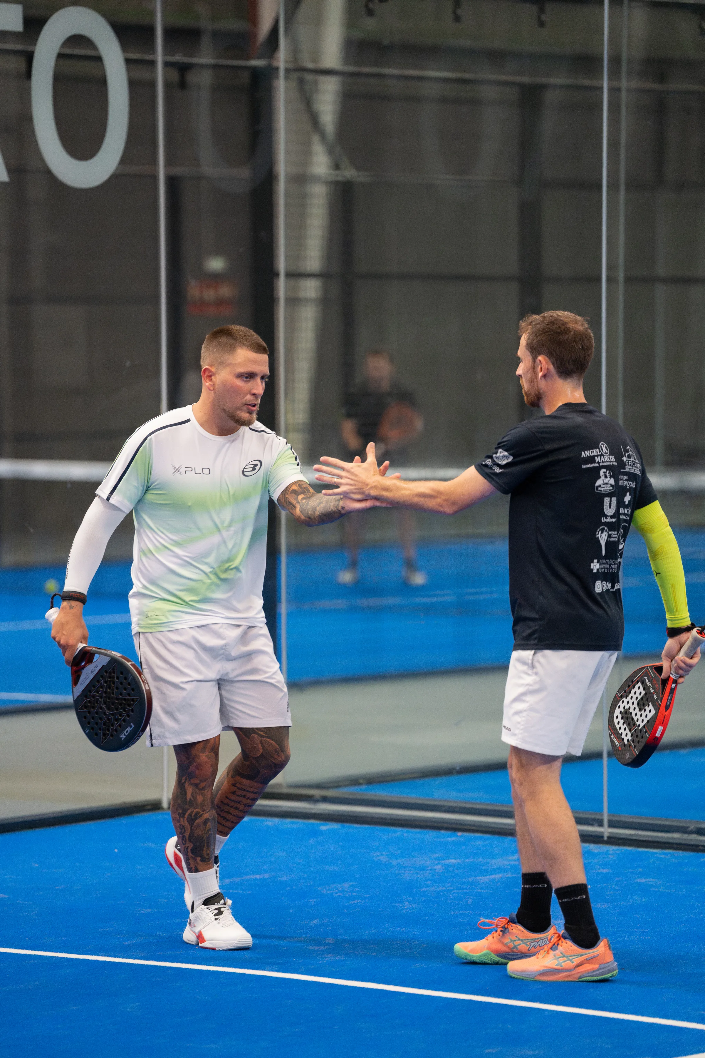 Punto ganador en el Oysho Smash Padel Open en Pro Padel Gavà, fotografía deportiva 2026