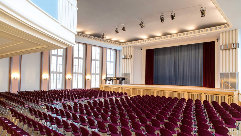 people partying with confetti