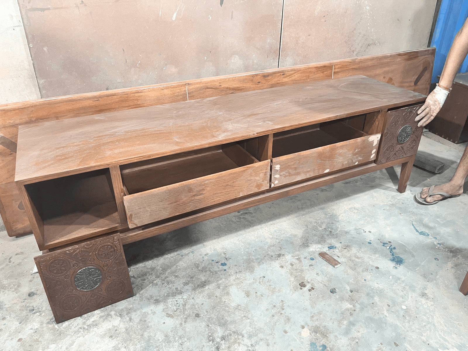 Devices showing Bloomy UI