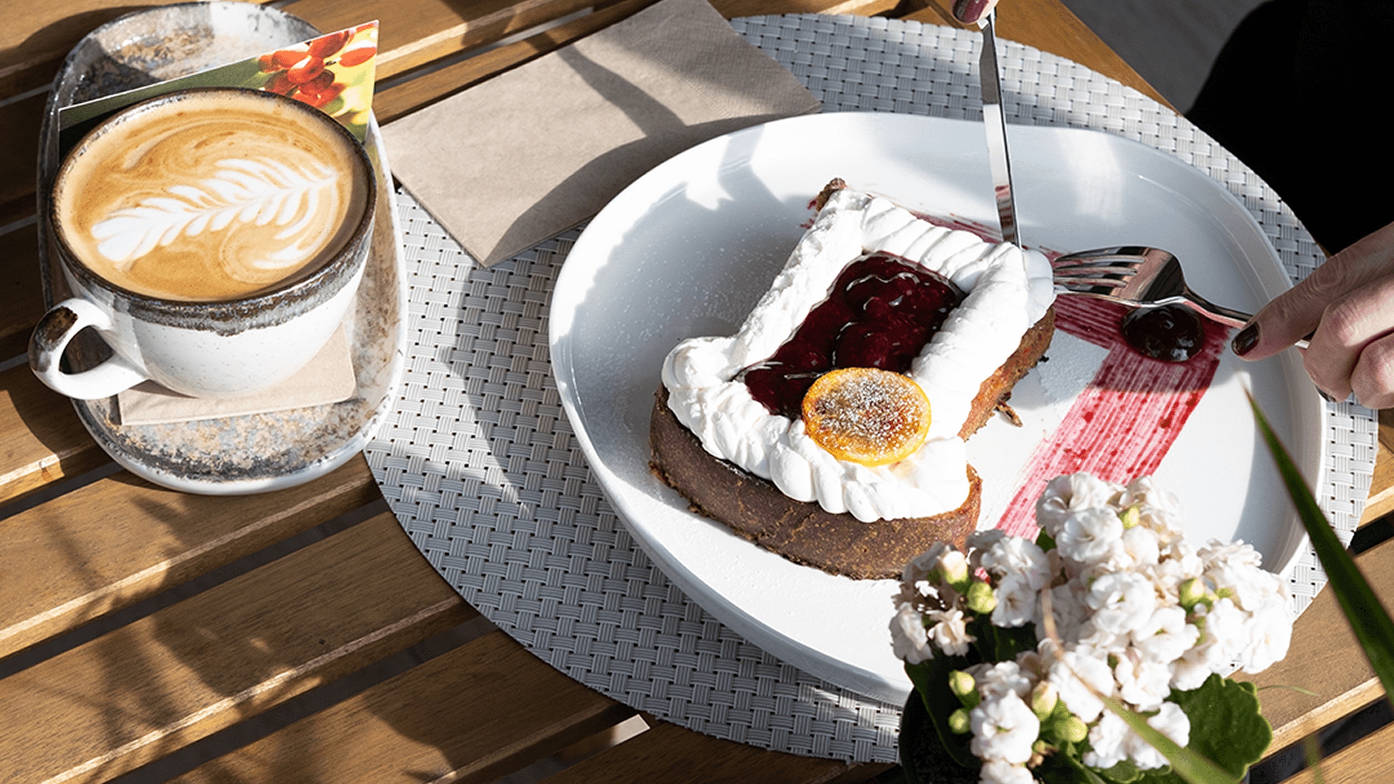 Unique Cuisine - Cover