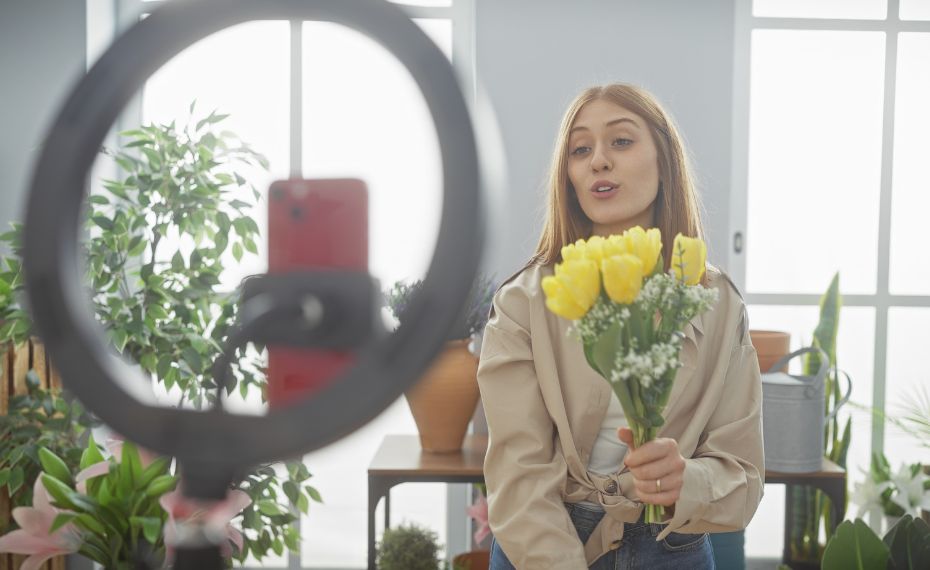 Colaborações com marcas e influenciadores expandem e-commerce de flores