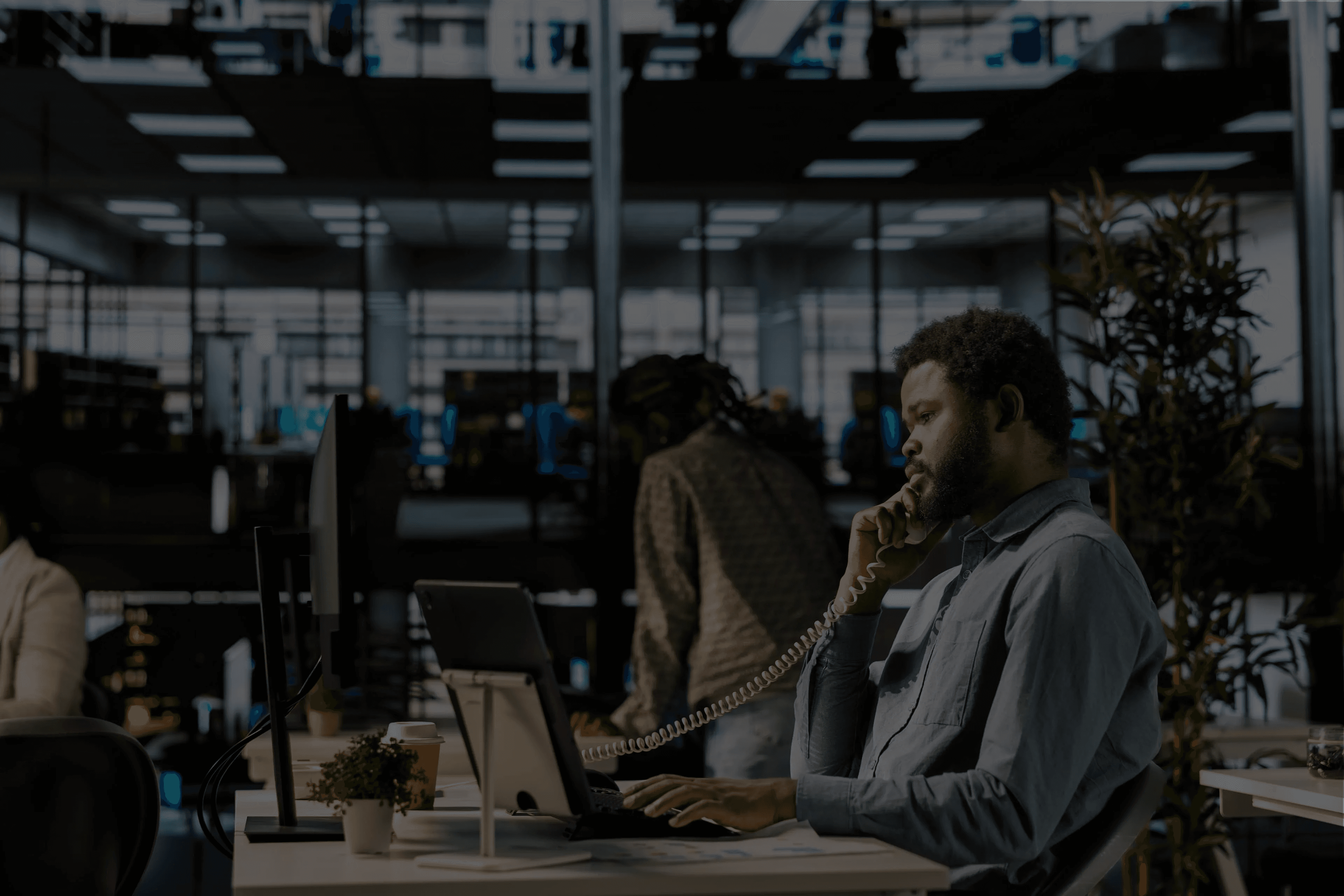 Infrastructure Wi-Fi professionnelle haute densité dans un Open Space de bureaux ou Co-Working