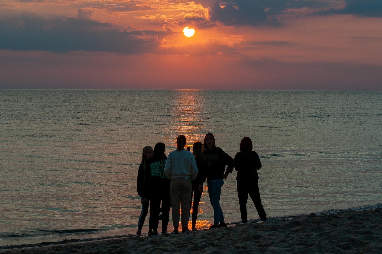 vrienden bij het strand