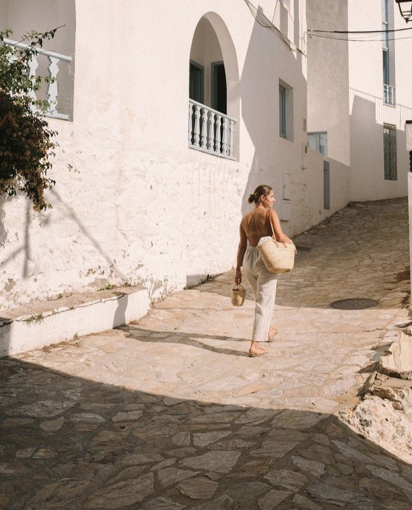 traveller exploring Italy during retreat