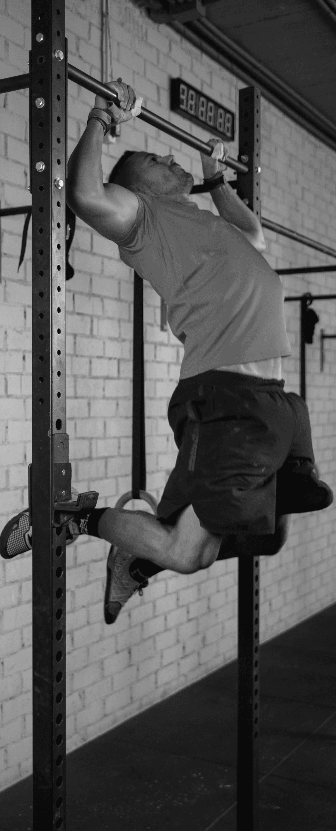 man doing fitness workout at the gym