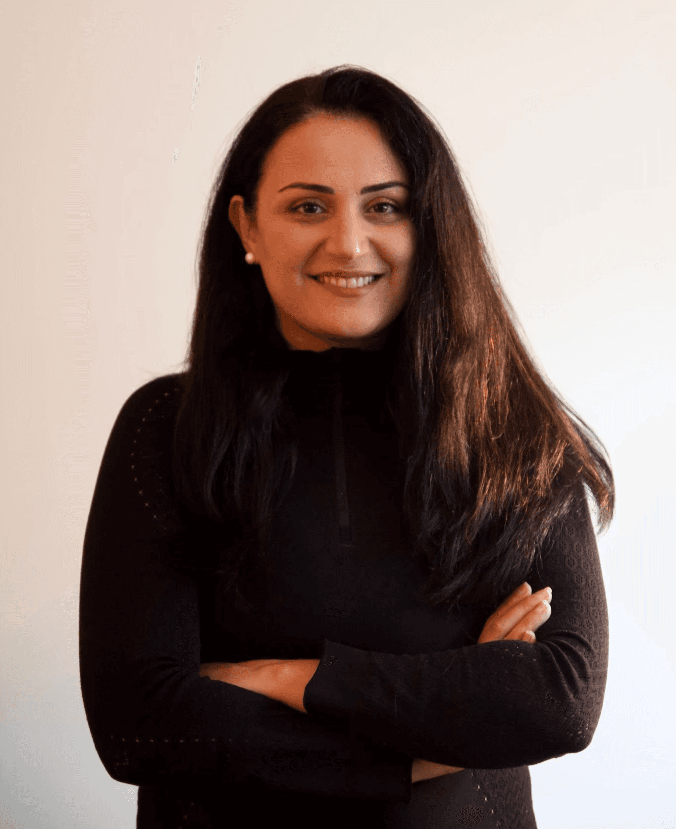 woman on focus photography