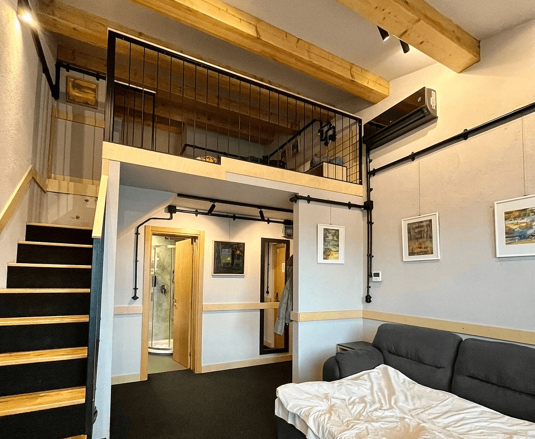 Art Hotel 158  interior