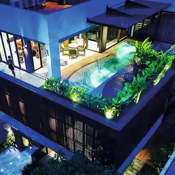 Bio.design rooftop pool