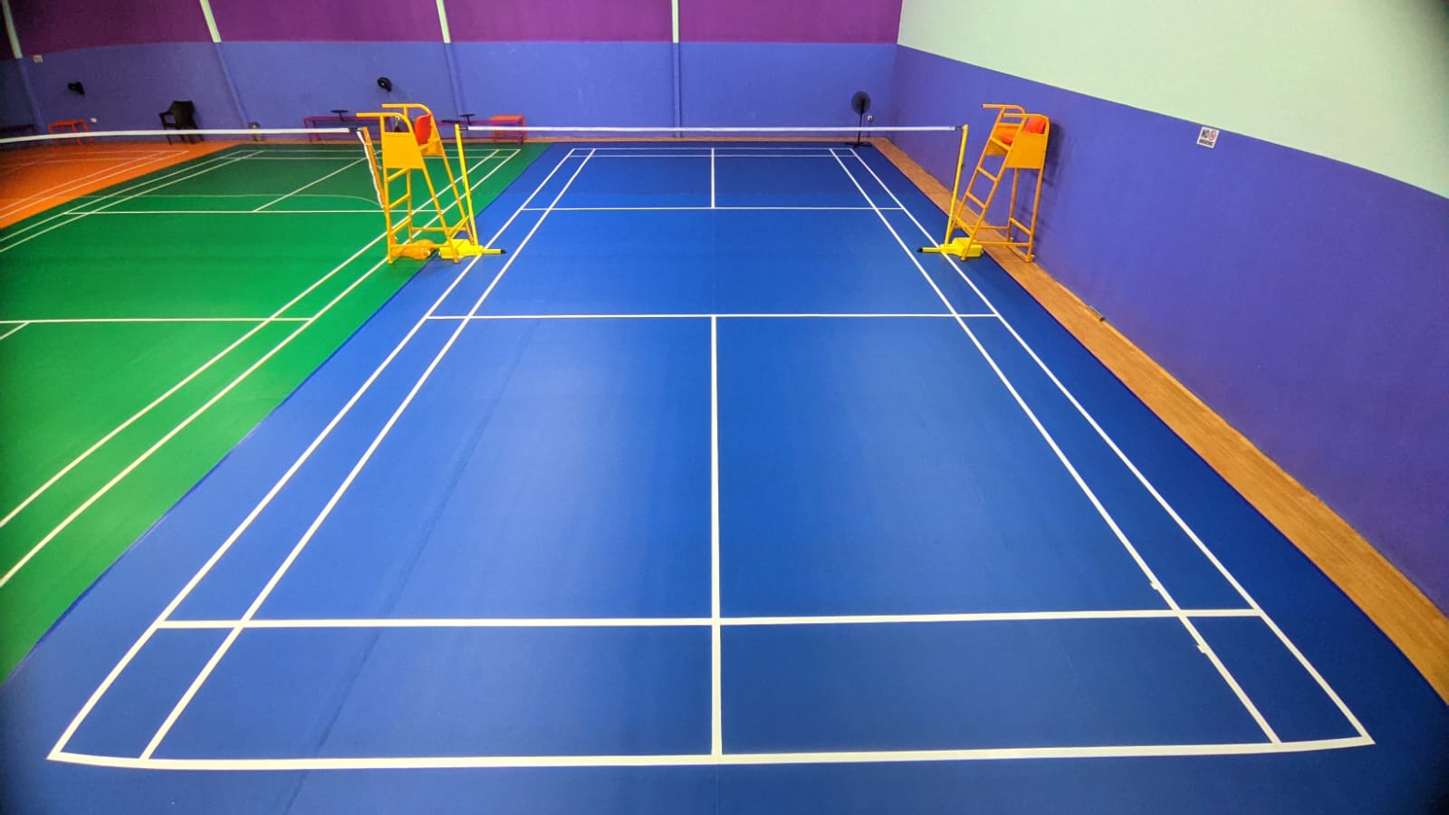 Karpet Badminton