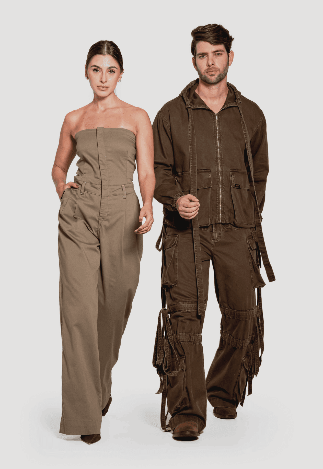 speaker with a half white half green background