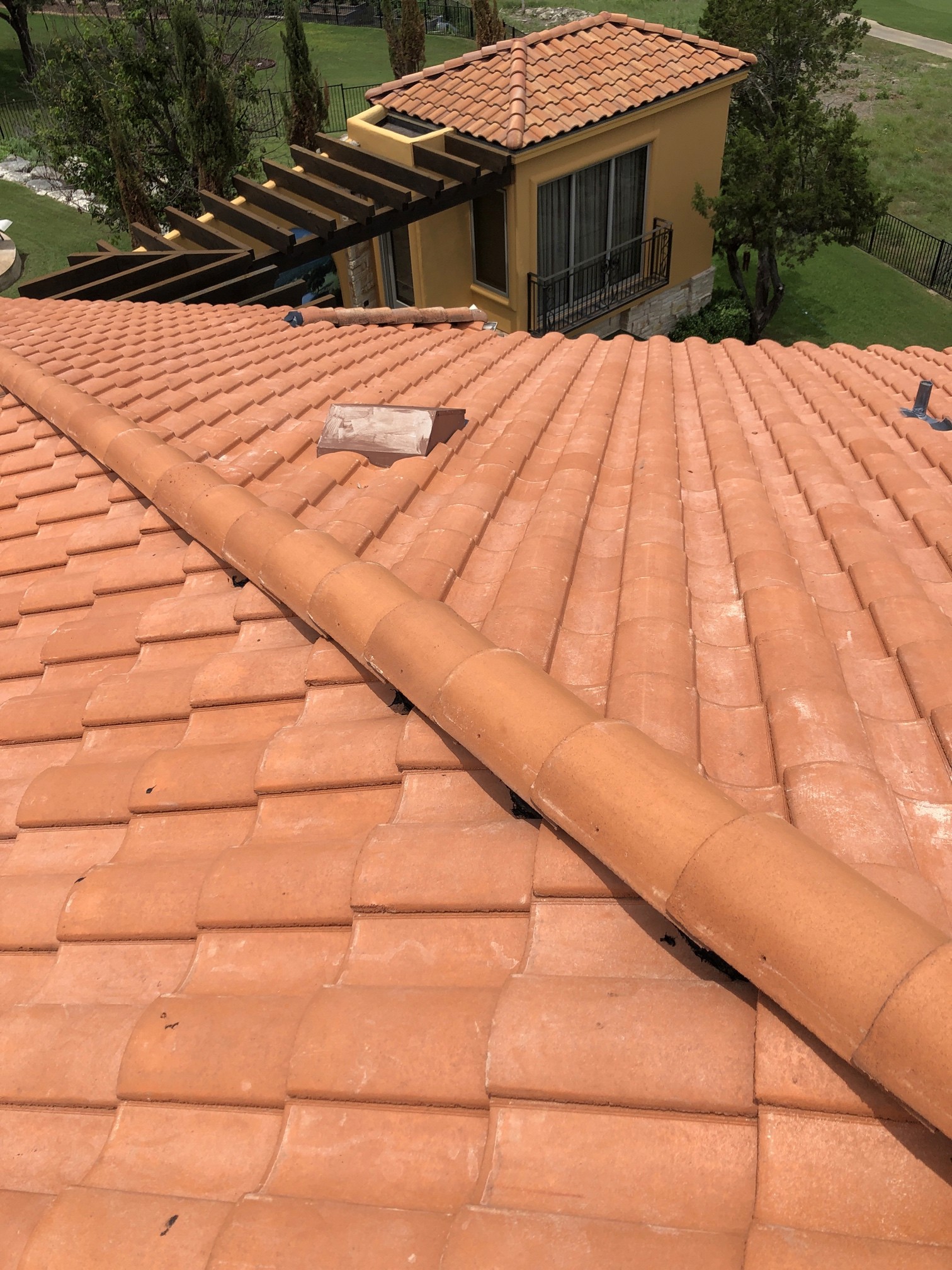 Beautiful S type tile roof and ADU in Lakeway Texas. 