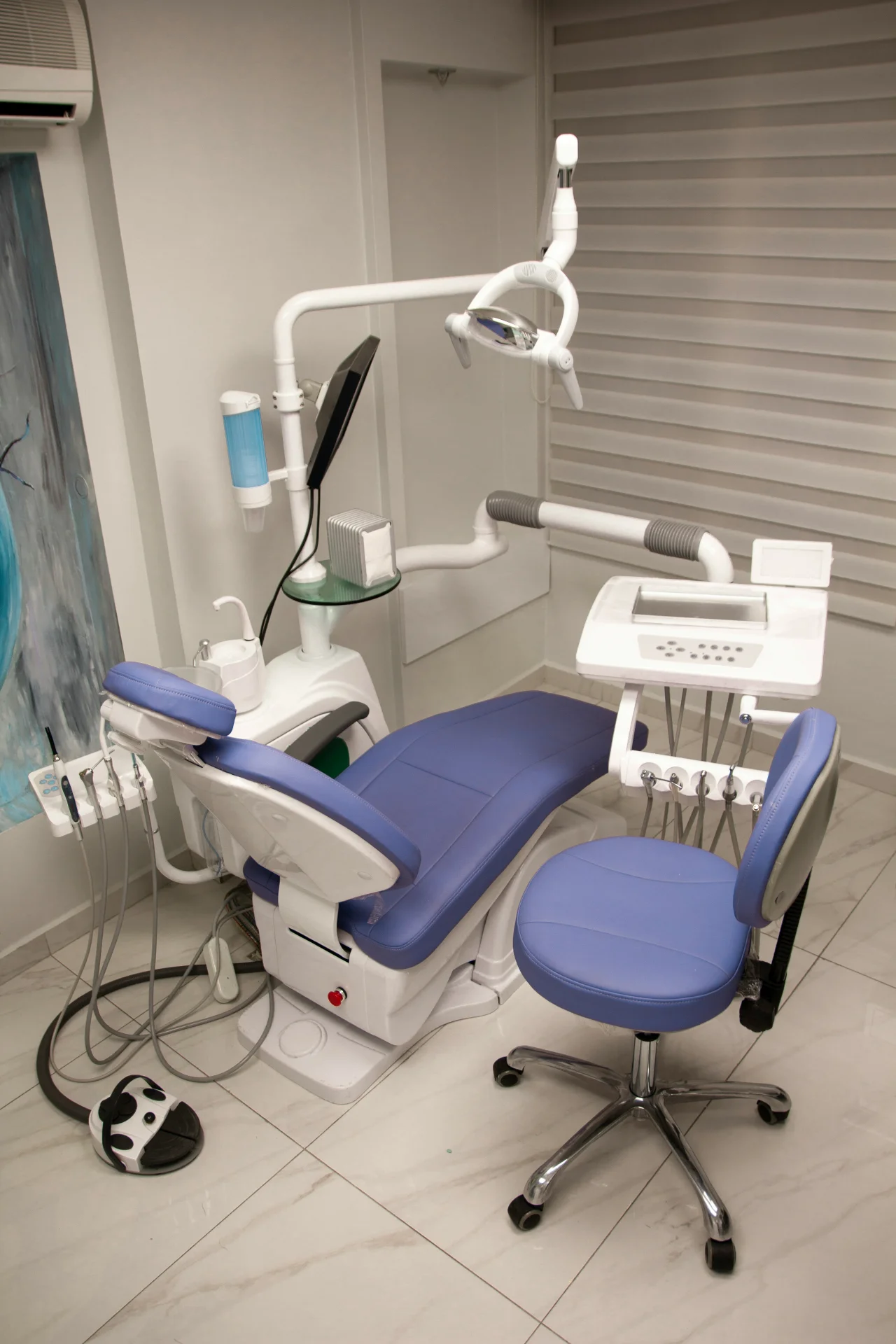 Root Canal Treatment service image