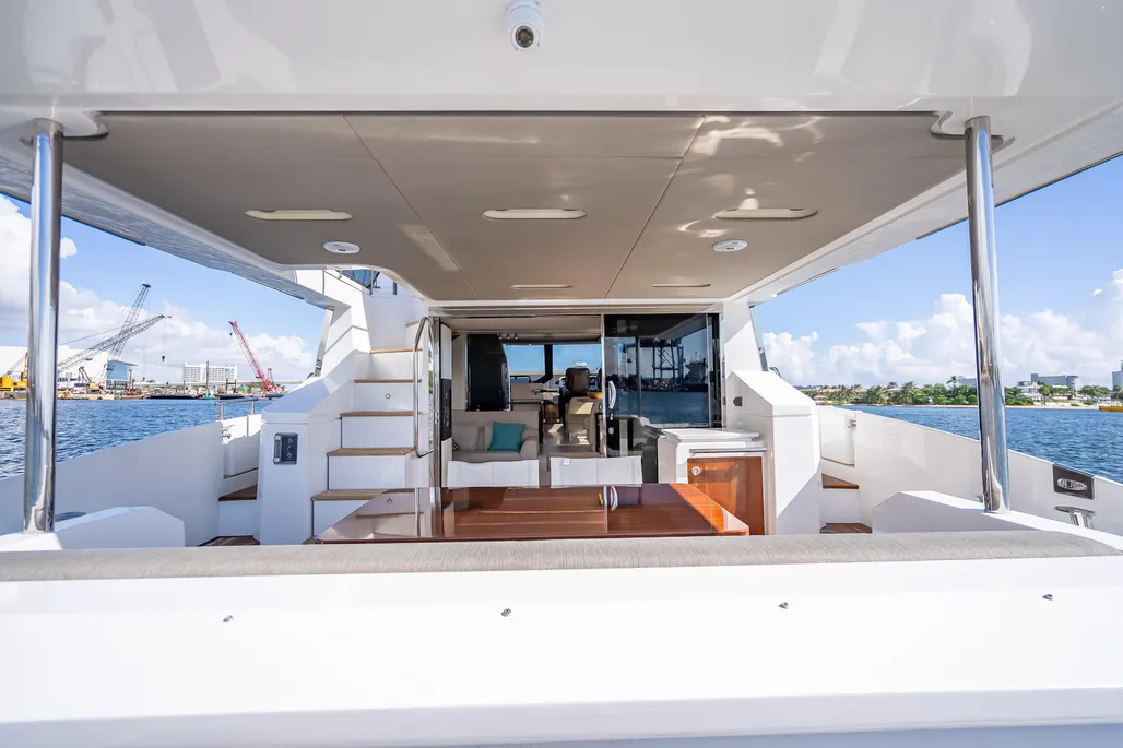 Boat thumbnail 30