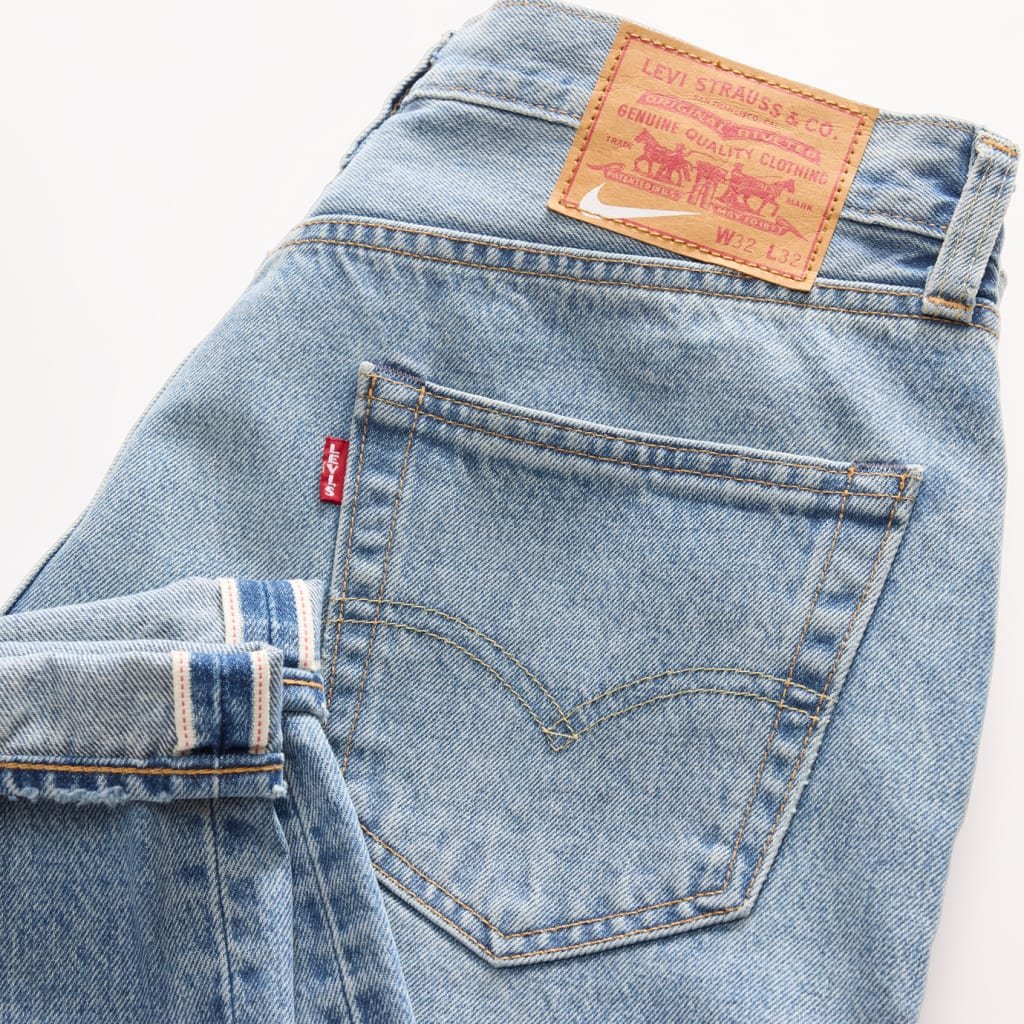05-91358181-levis-x-nike.jpg