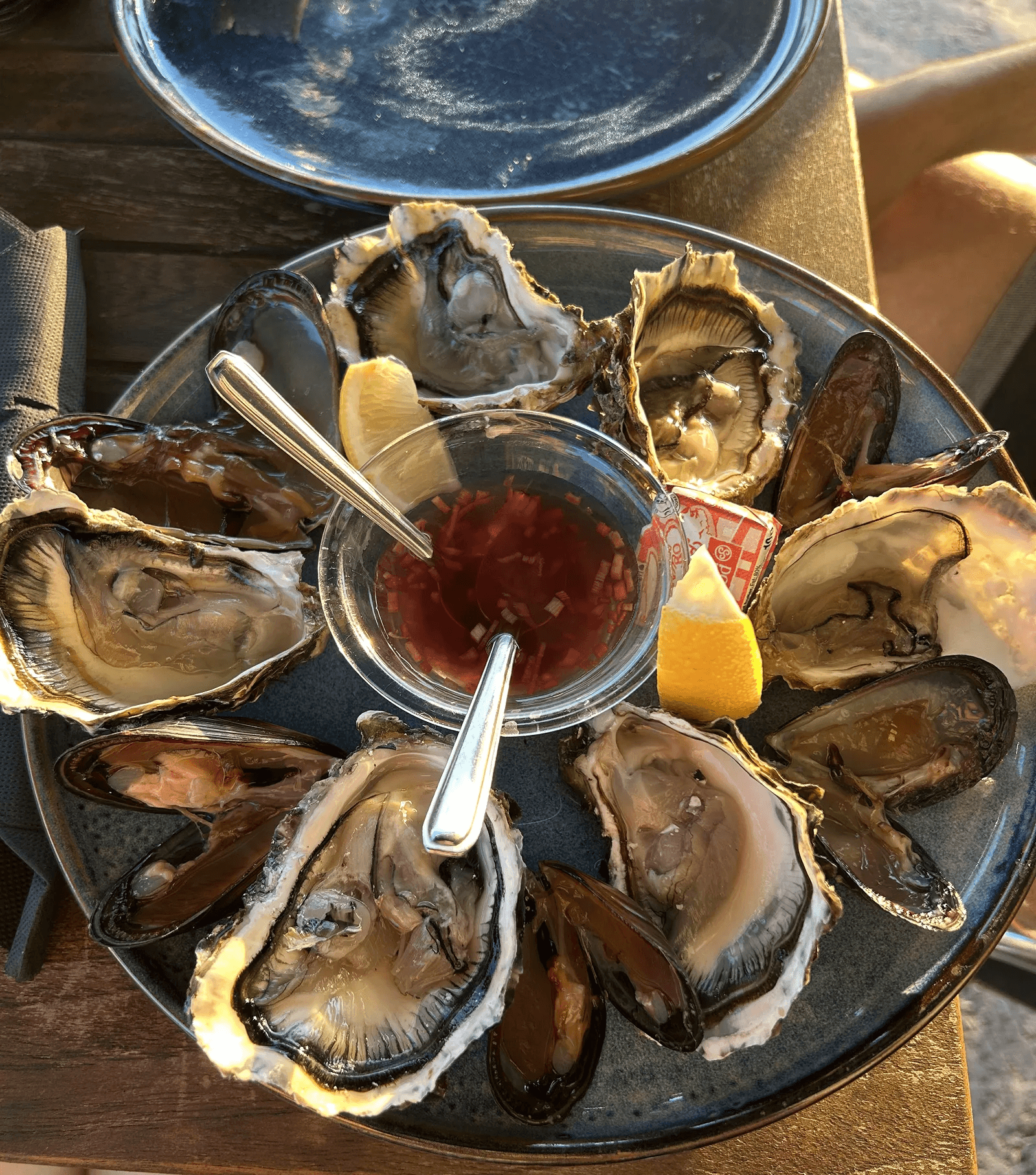 €12 oysters. Best ROI on the menu.