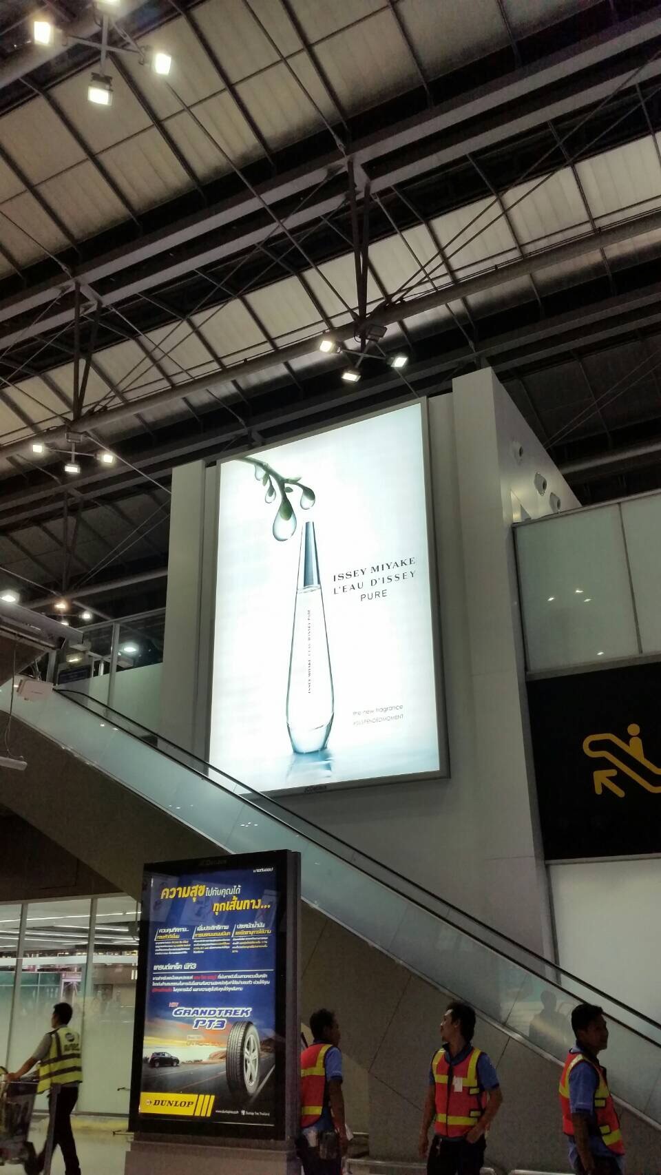 lightbox UV หน้ากว้าง 5 เมตร issey miyake