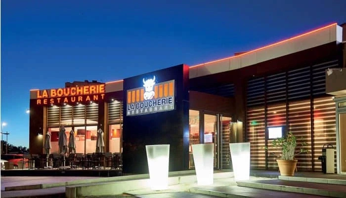 vue extérieur d'un restaurant