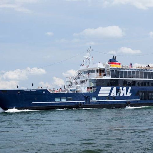 AML Cavalier Maxim boat